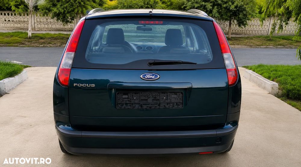Ford Focus 1.6i Titanium - 3