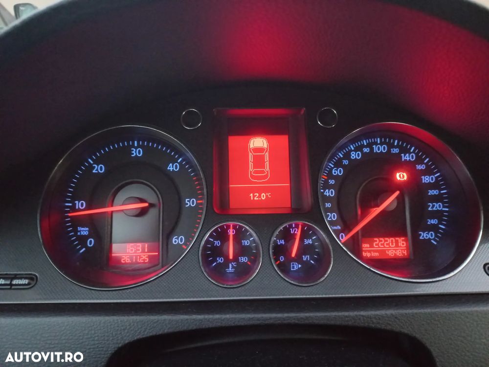 Volkswagen Passat 1.9 TDI Comfortline - 13