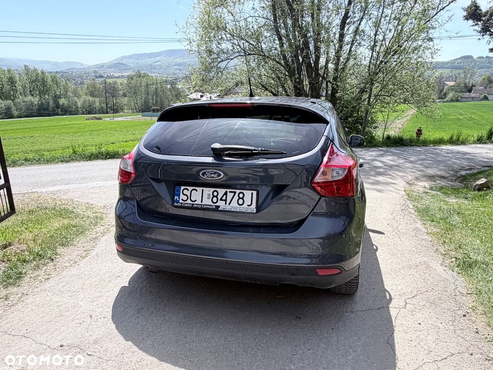 Ford Focus 1.6 TDCi DPF Start-Stopp-System Ambiente - 13