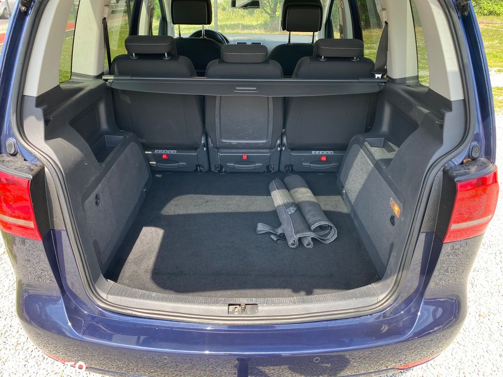 Volkswagen Touran 2.0 TDI DPF BlueMotion Technology Cup - 18