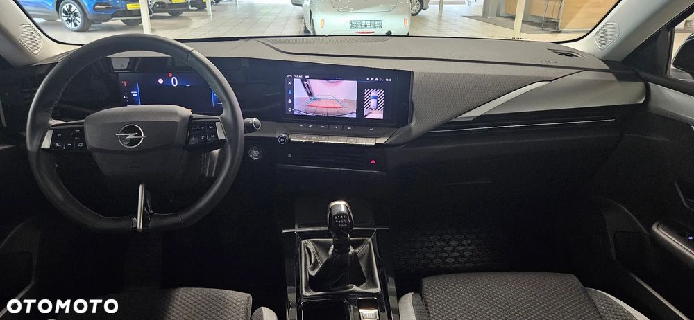 Opel Astra 1.2 T Business Edition S&S - 10