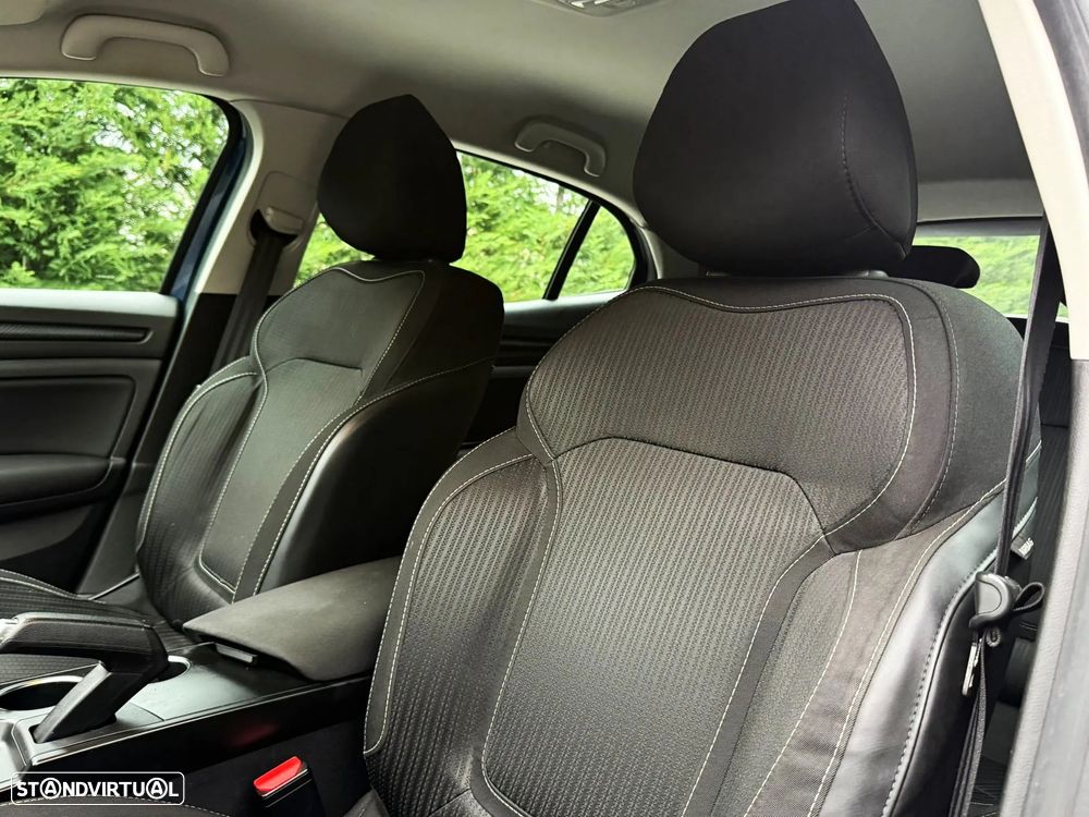 Renault Mégane 1.5 Blue dCi Zen - 12