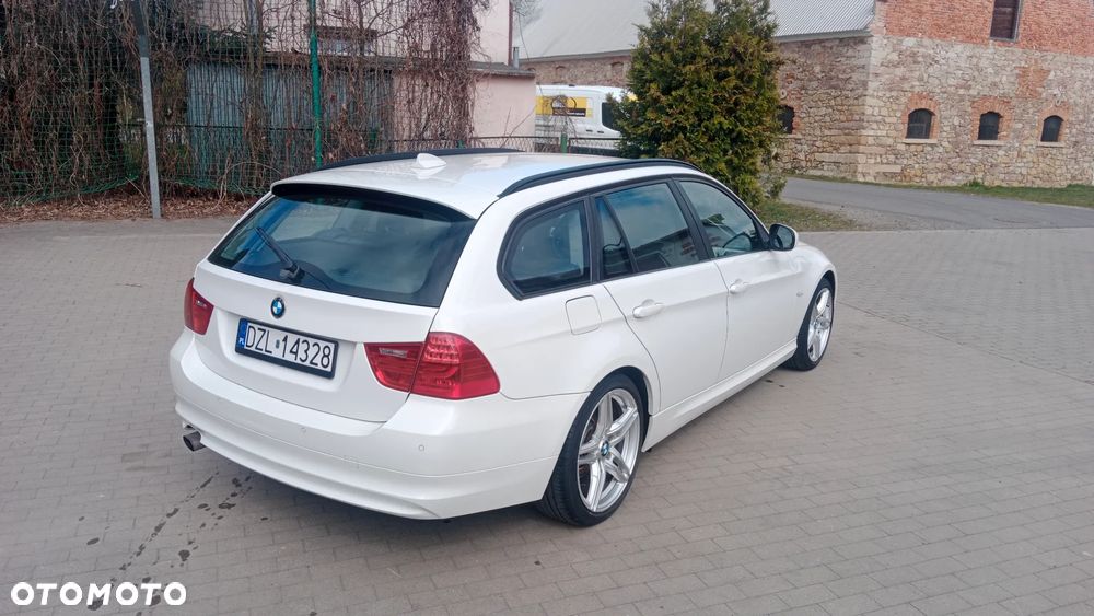 BMW Seria 3 318d DPF Edition Exclusive - 8