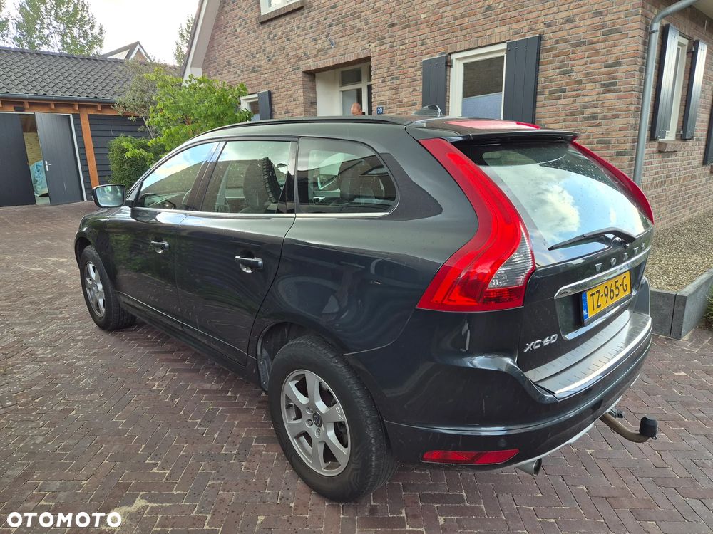 Volvo XC 60 D3 Momentum - 36
