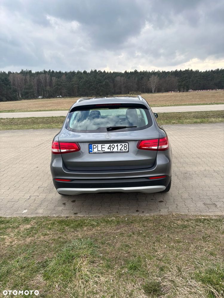 Mercedes-Benz GLC 250 4Matic 9G-TRONIC - 5