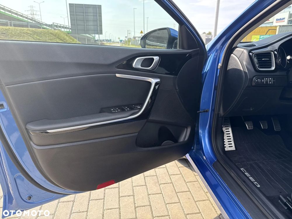 Kia Ceed 1.5 T-GDI L Business Line Plus - 10