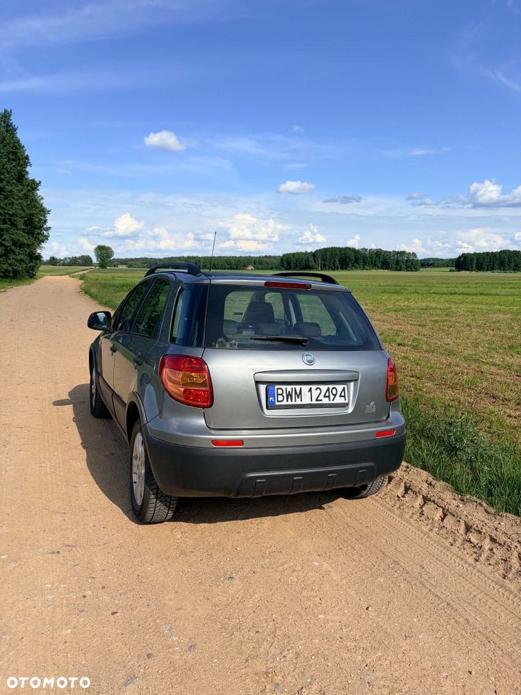 Fiat Sedici - 7