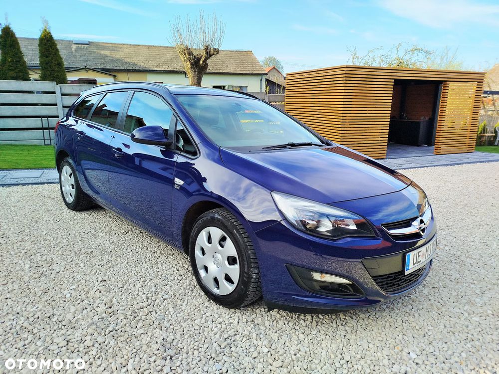 Opel Astra 1.4 Turbo 150 Jahre - 1