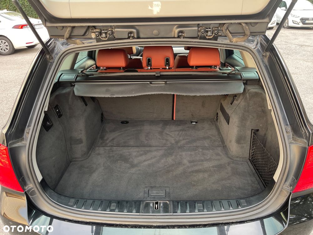 BMW Seria 3 318d - 17