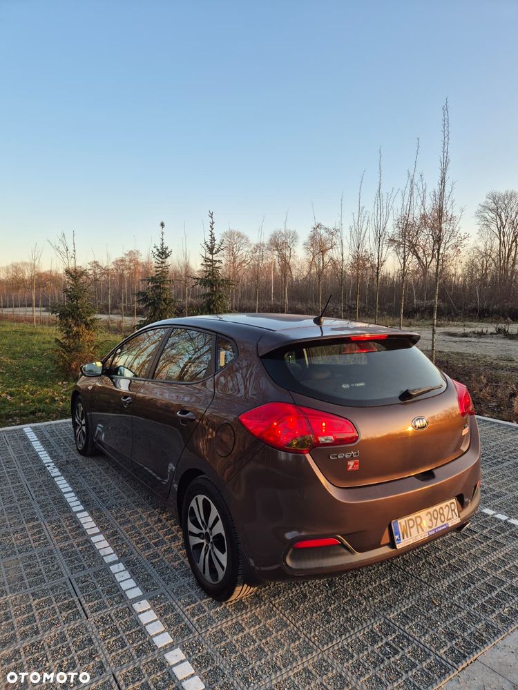 Kia Ceed 1.6 CRDi M - 3