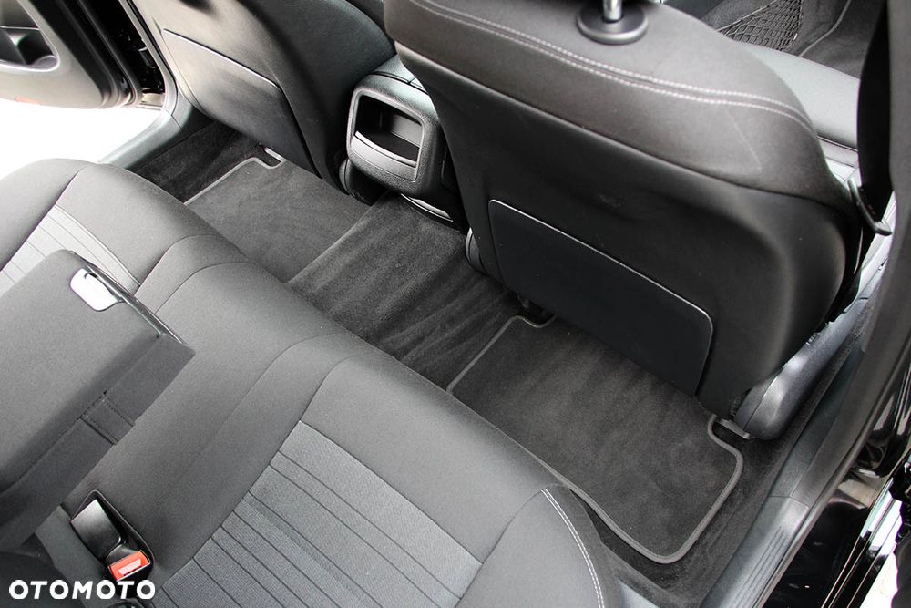 Mercedes-Benz Klasa C 200 d 9G-TRONIC Avantgarde - 29