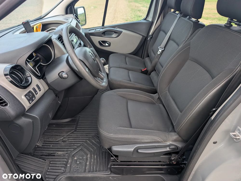 Renault Trafic - 10