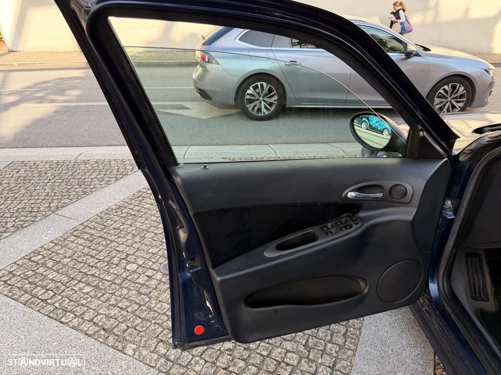 Alfa Romeo 156 Sportwagon 1.8 TS - 11