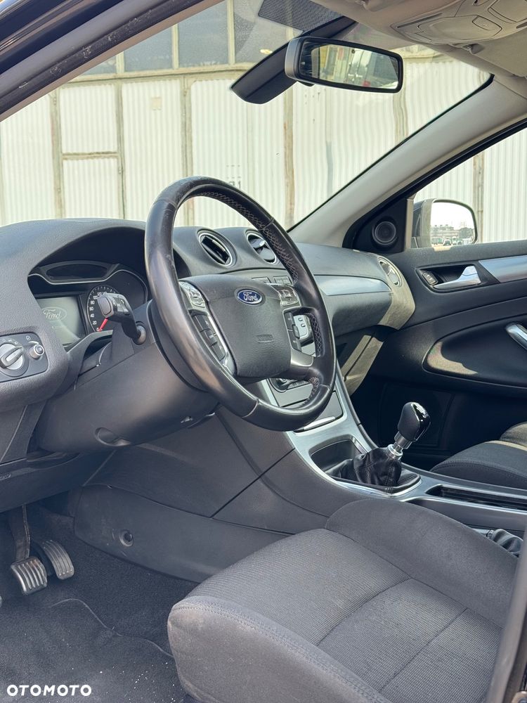 Ford Mondeo 2.0 TDCi Black Magic - 22