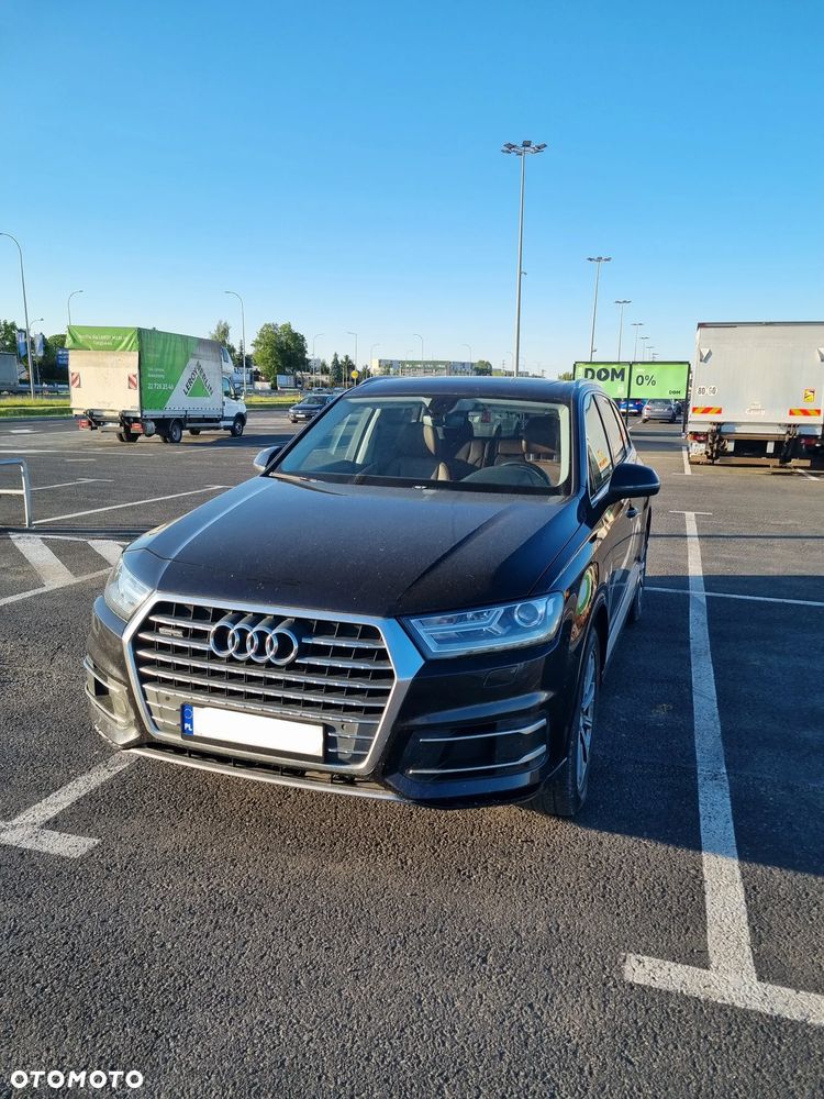 Audi Q7 - 1