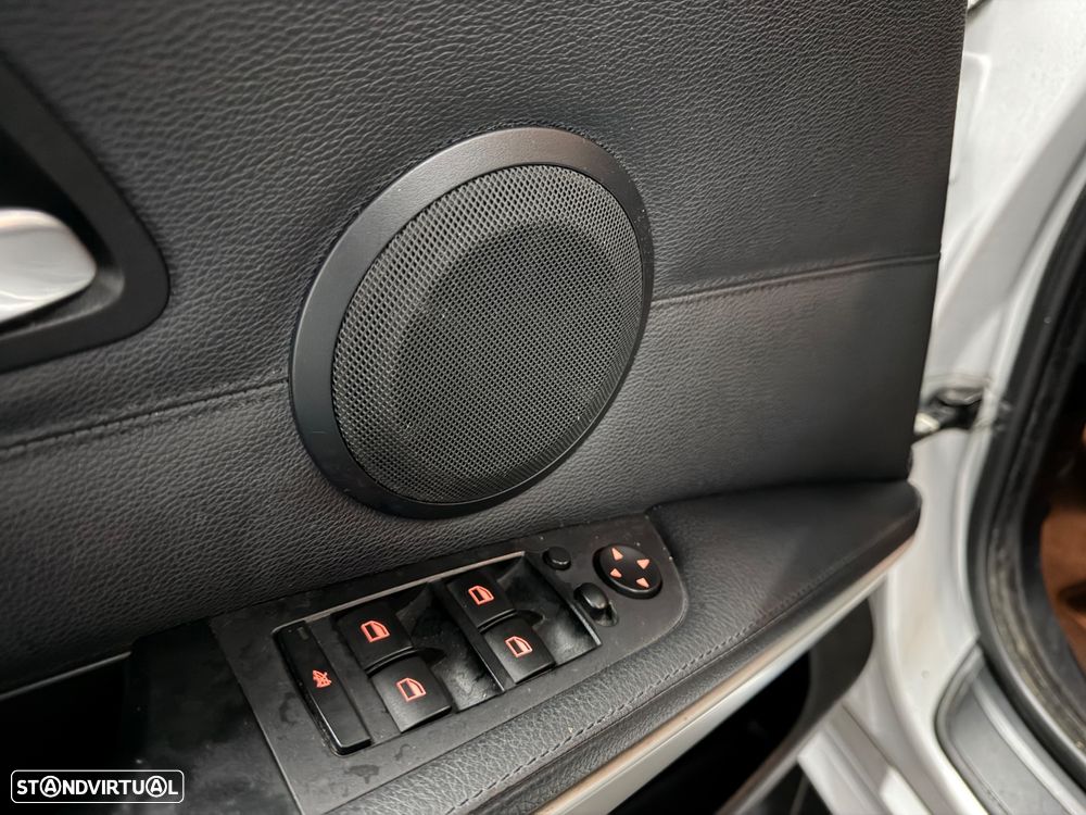 BMW 320 d Navi. Sport Auto - 14