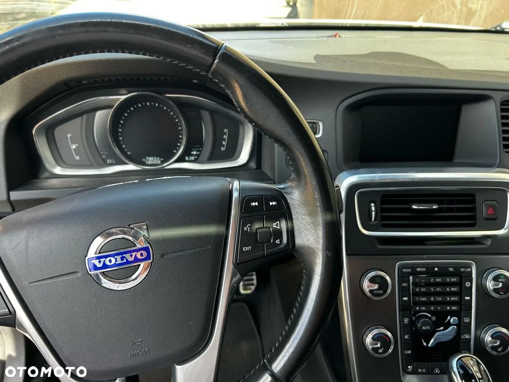 Volvo S60 T5 Drive-E Momentum - 19