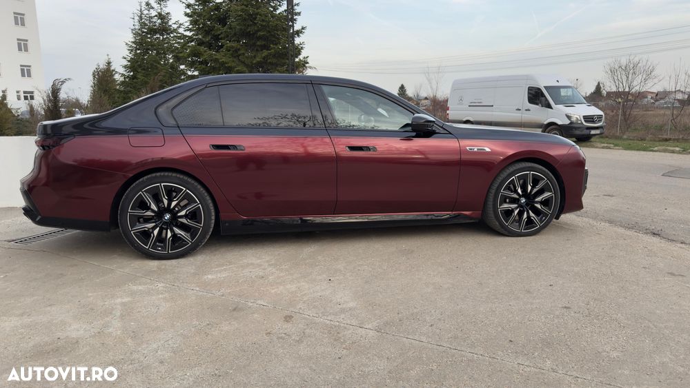 BMW 7 Series 2024 — imagine 8