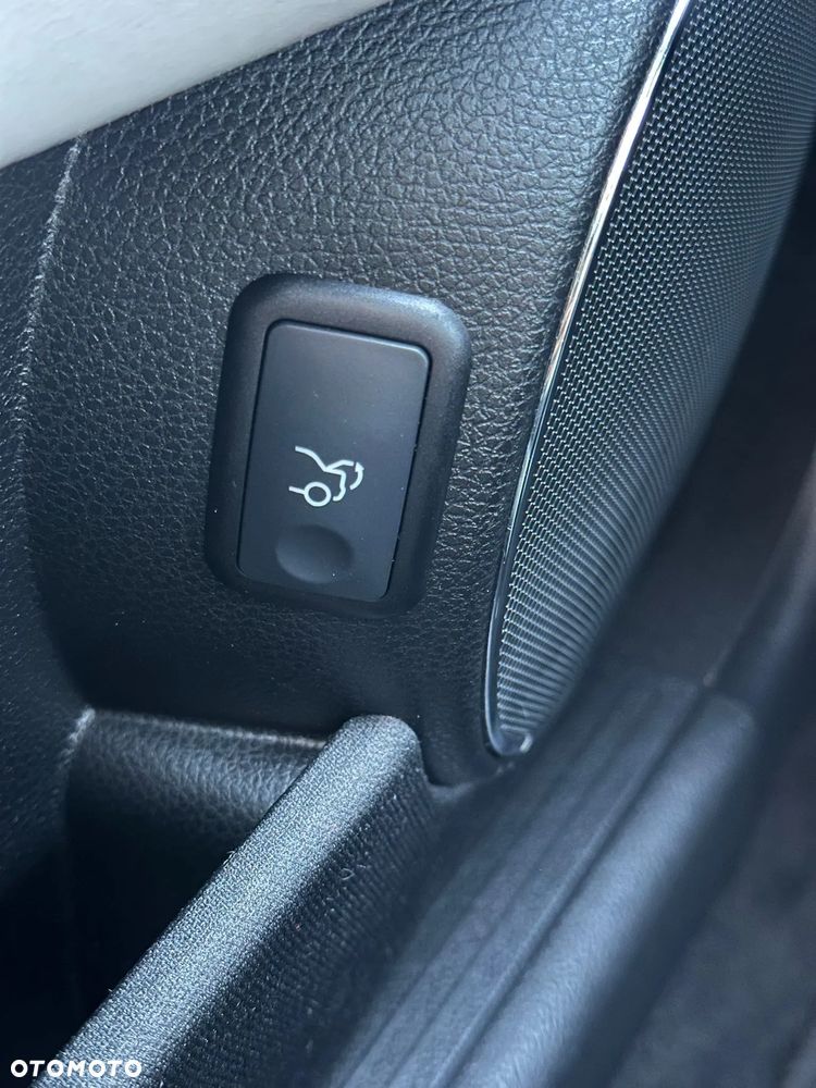 Mercedes-Benz Klasa C 180 Kompressor Avantgarde - 32