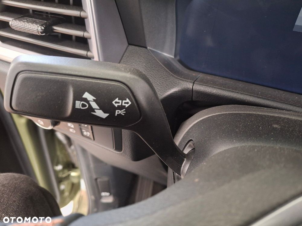 Volkswagen Amarok - 36