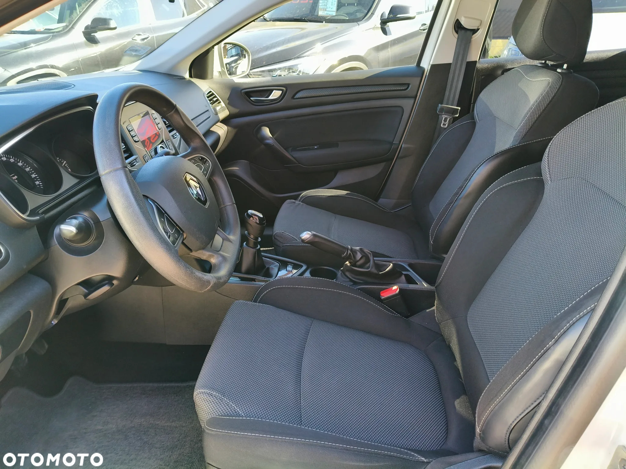 Renault Megane 1.3 TCe FAP Business - 11