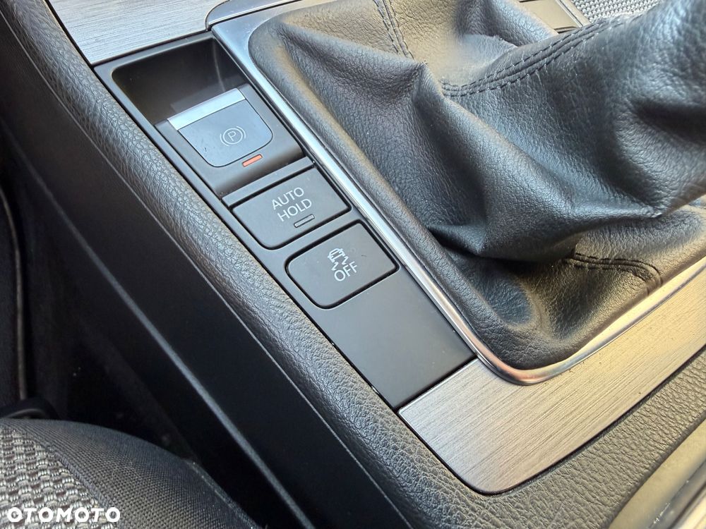 Volkswagen Passat Variant 2.0 Blue TDI SCR Trendline - 18