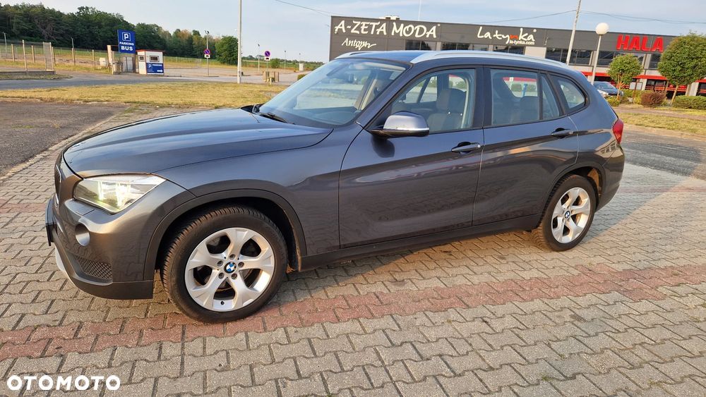 BMW X1 xDrive18d xLine - 11
