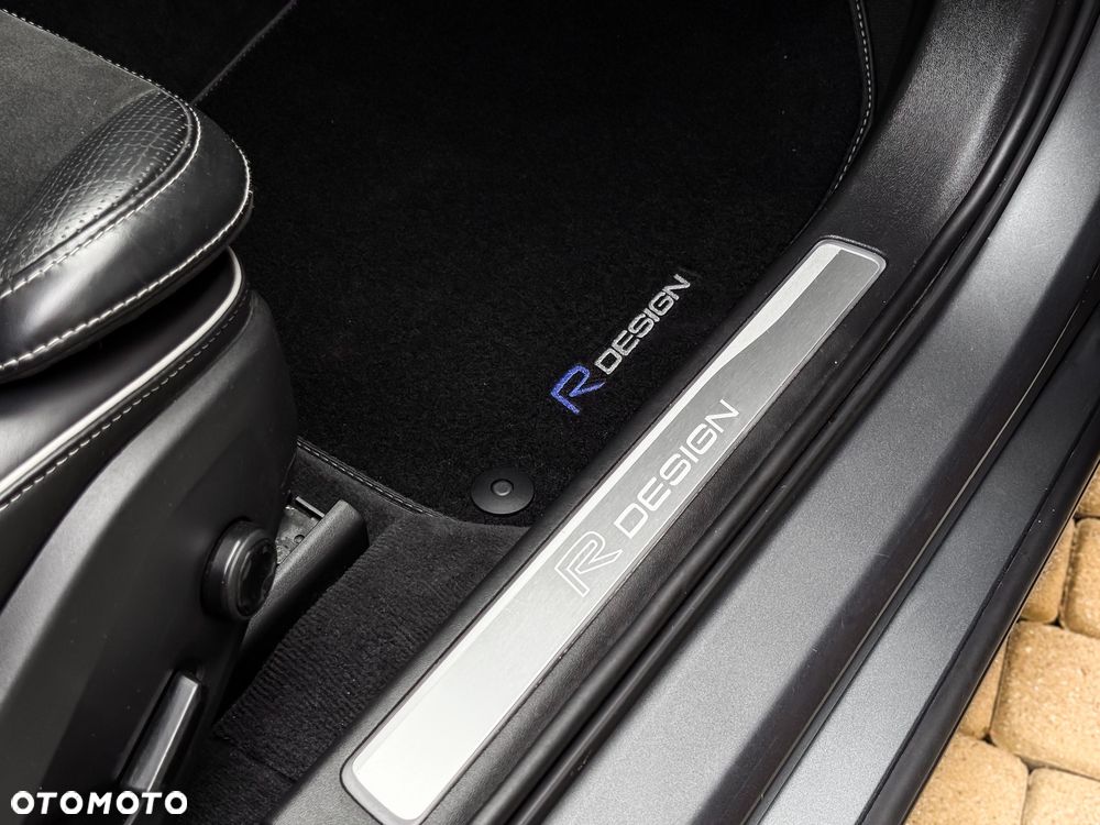 Volvo V90 D5 AWD Geartronic R Design - 38
