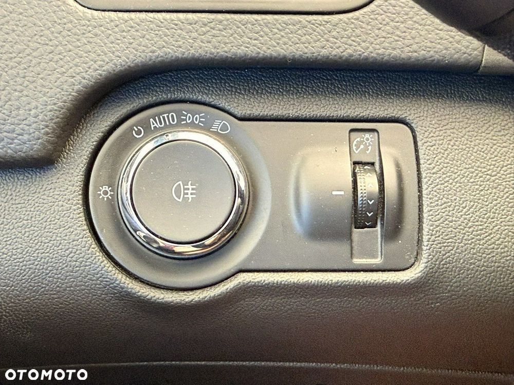 Opel Insignia 1.6 CDTI Cosmo S&S - 22