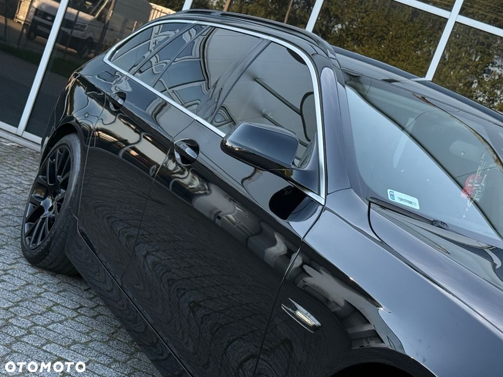 BMW Seria 5 520d Touring - 22