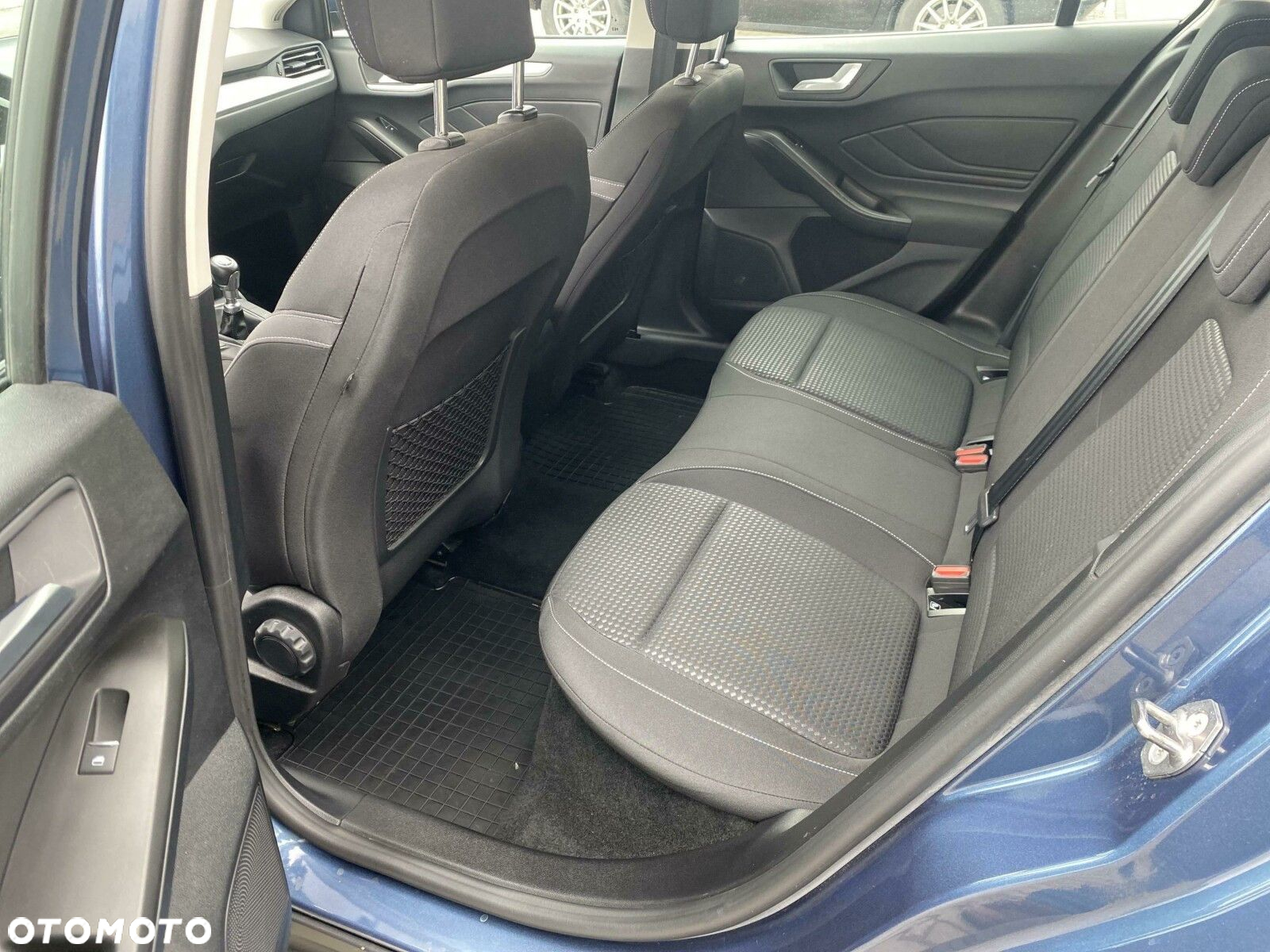Ford Focus - 10
