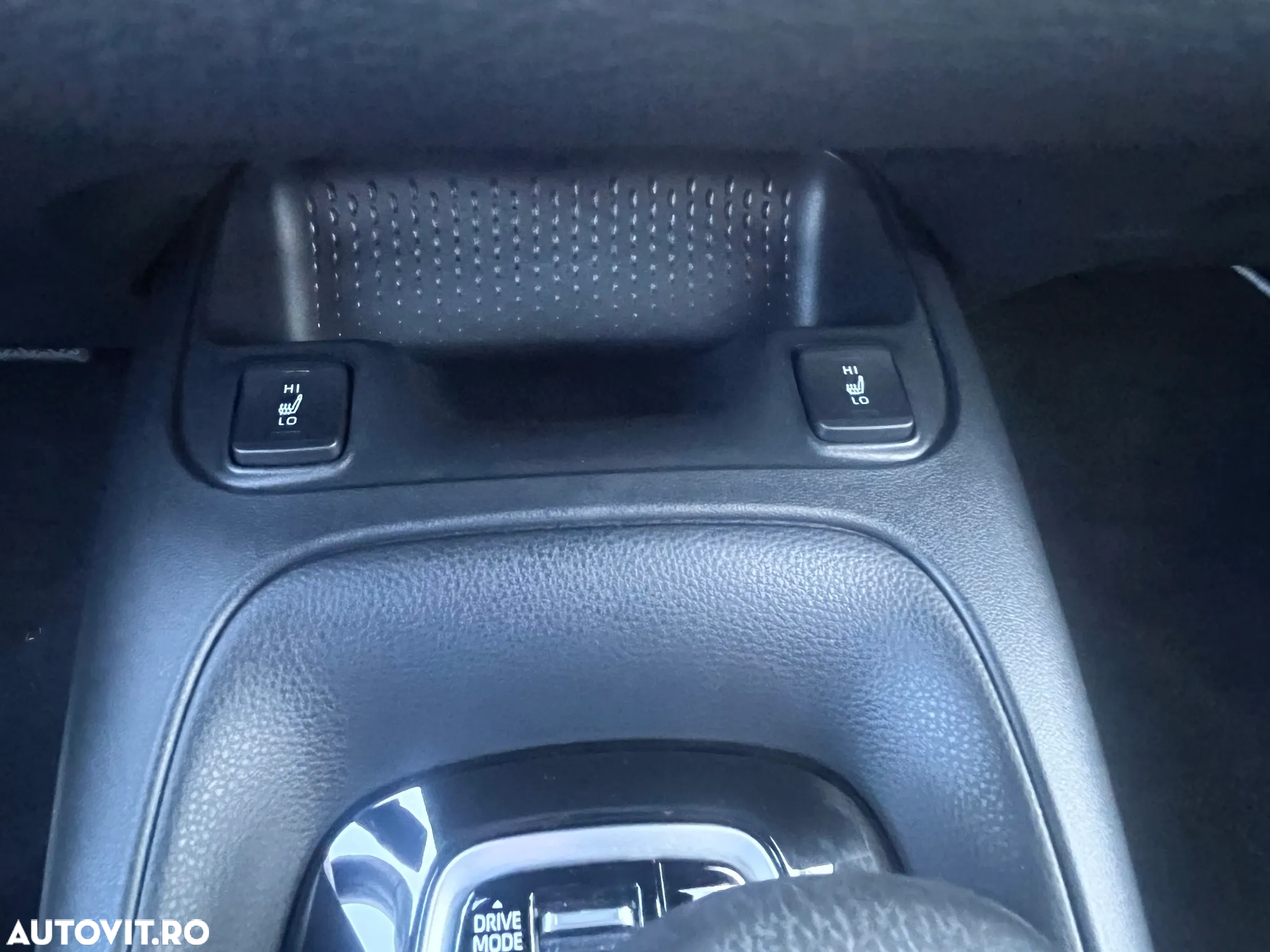 Toyota Corolla 1.8 HSD Dynamic - 17
