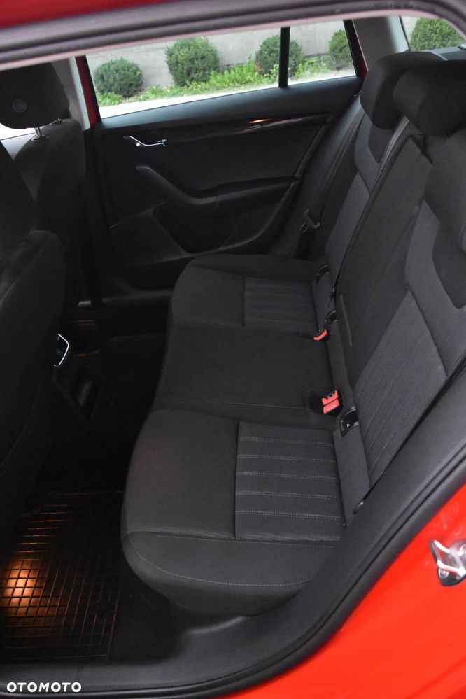 Skoda Octavia 1.5 TSI ACT Style DSG - 16