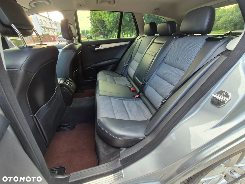 Mercedes-Benz Klasa C 180 BlueEFFICIENCY Avantgarde - 7