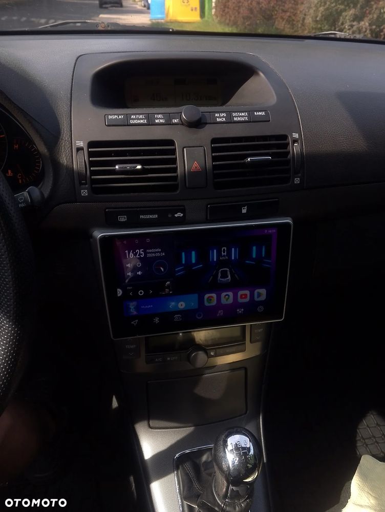Toyota Avensis 2.0 D-4D High - 10