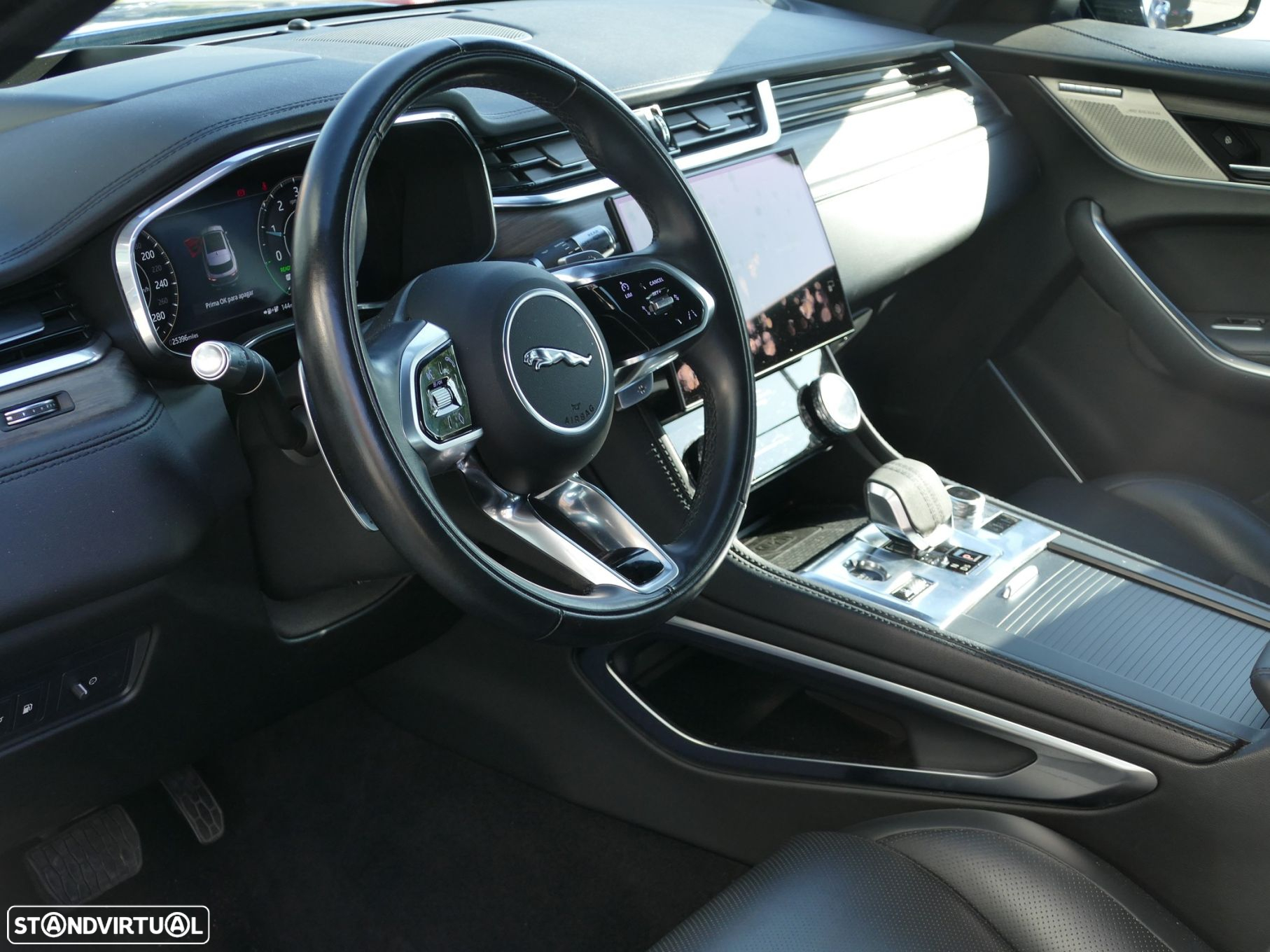 Jaguar F-Pace 2.0 P400e AWD - 22