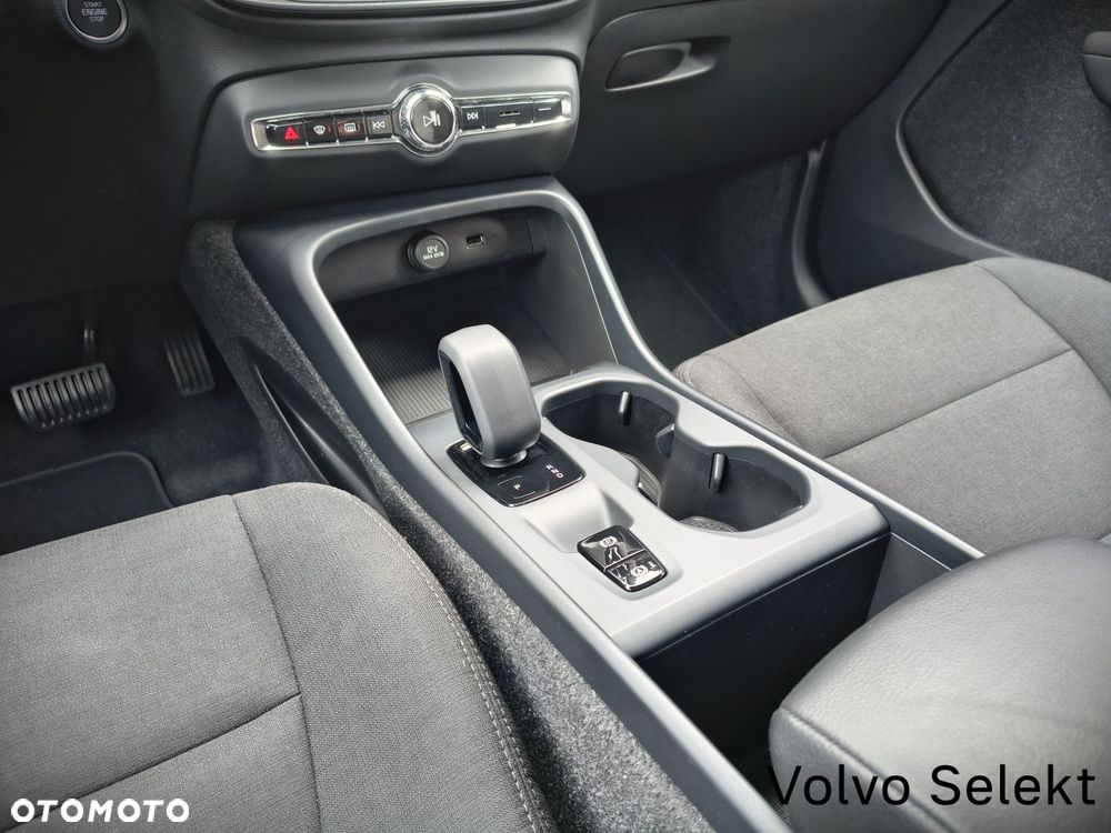 Volvo XC 40 - 26