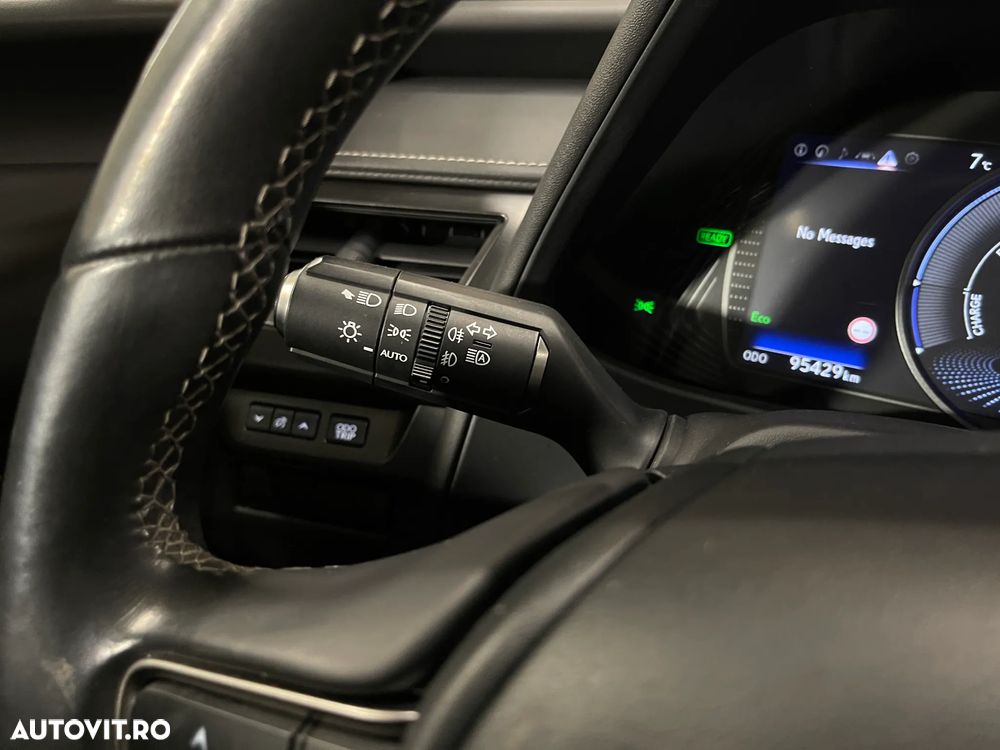 Lexus UX 250h Business Edition - 20