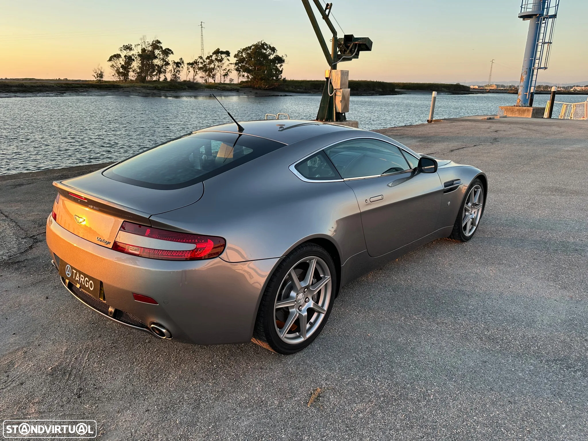 Aston Martin Vantage Coupe V8 - 33