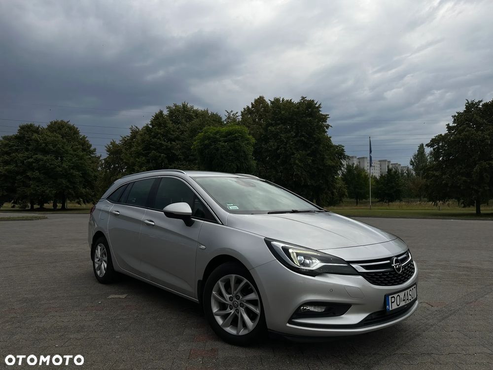 Opel Astra 1.6 CDTI Elite - 1