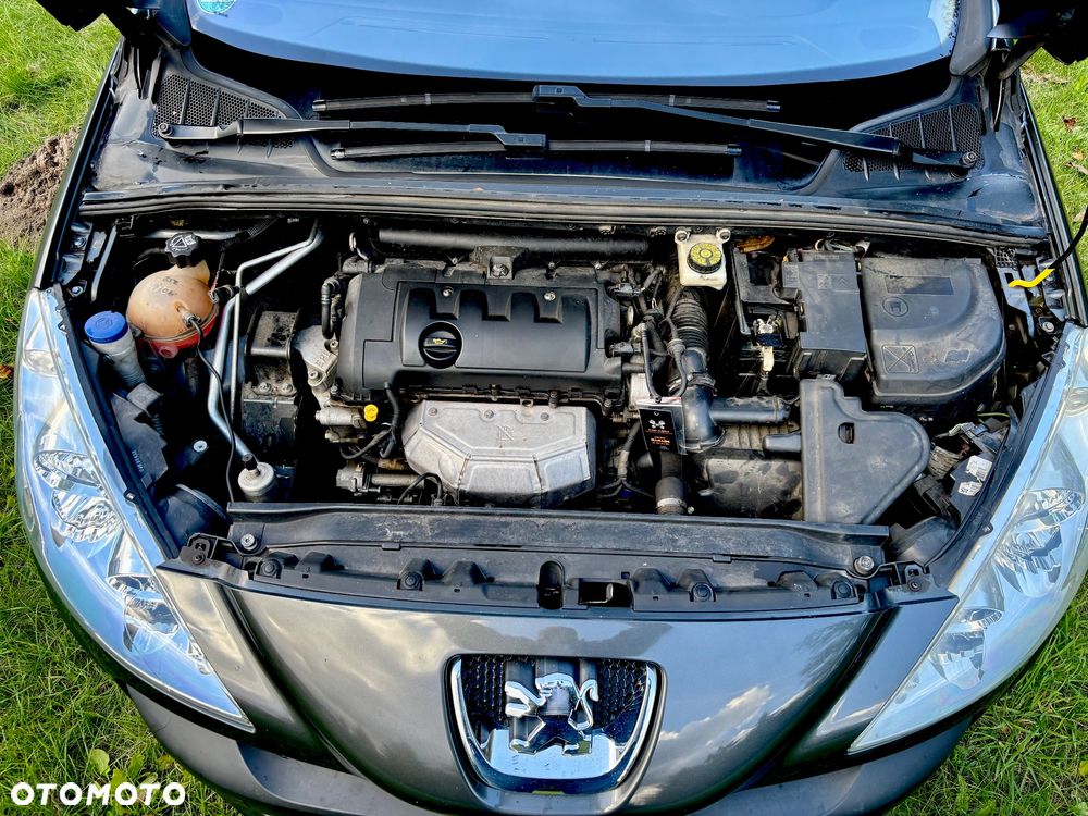 Peugeot 308 1.6 Premium - 9