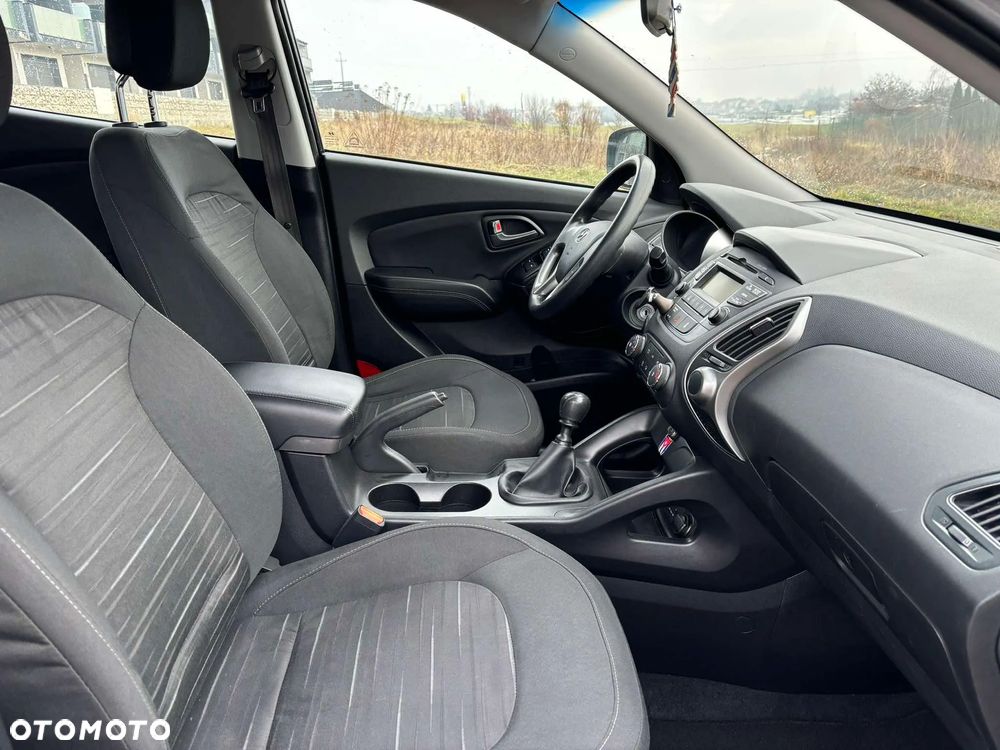 Hyundai ix35 1.7 CRDi Comfort 2WD - 24