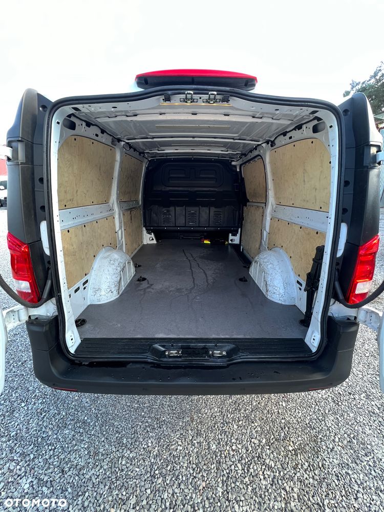 Mercedes-Benz Vito - 10
