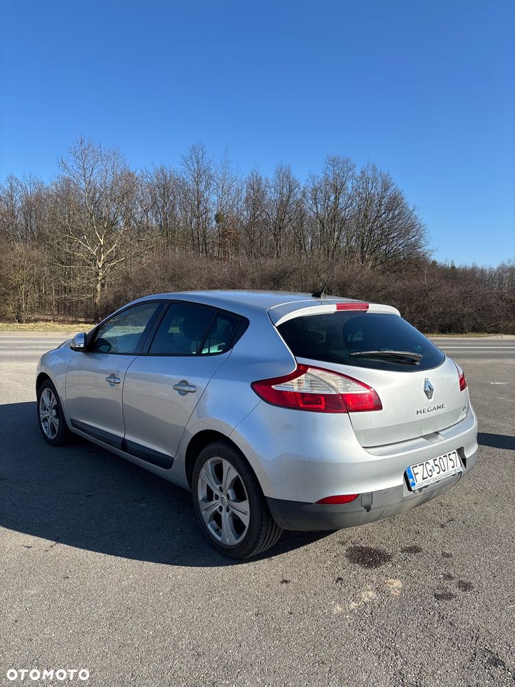 Renault Megane 1.9 dCi FAP Dynamique - 5