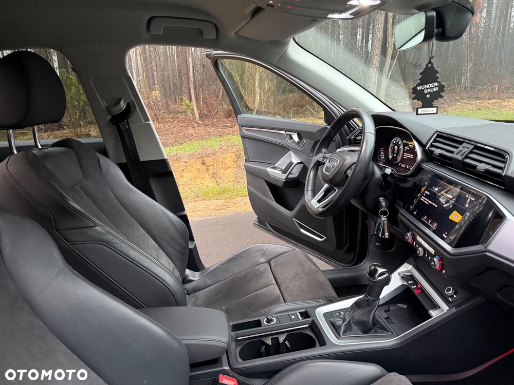 Audi Q3 40 TFSI Quattro S tronic S line - 33