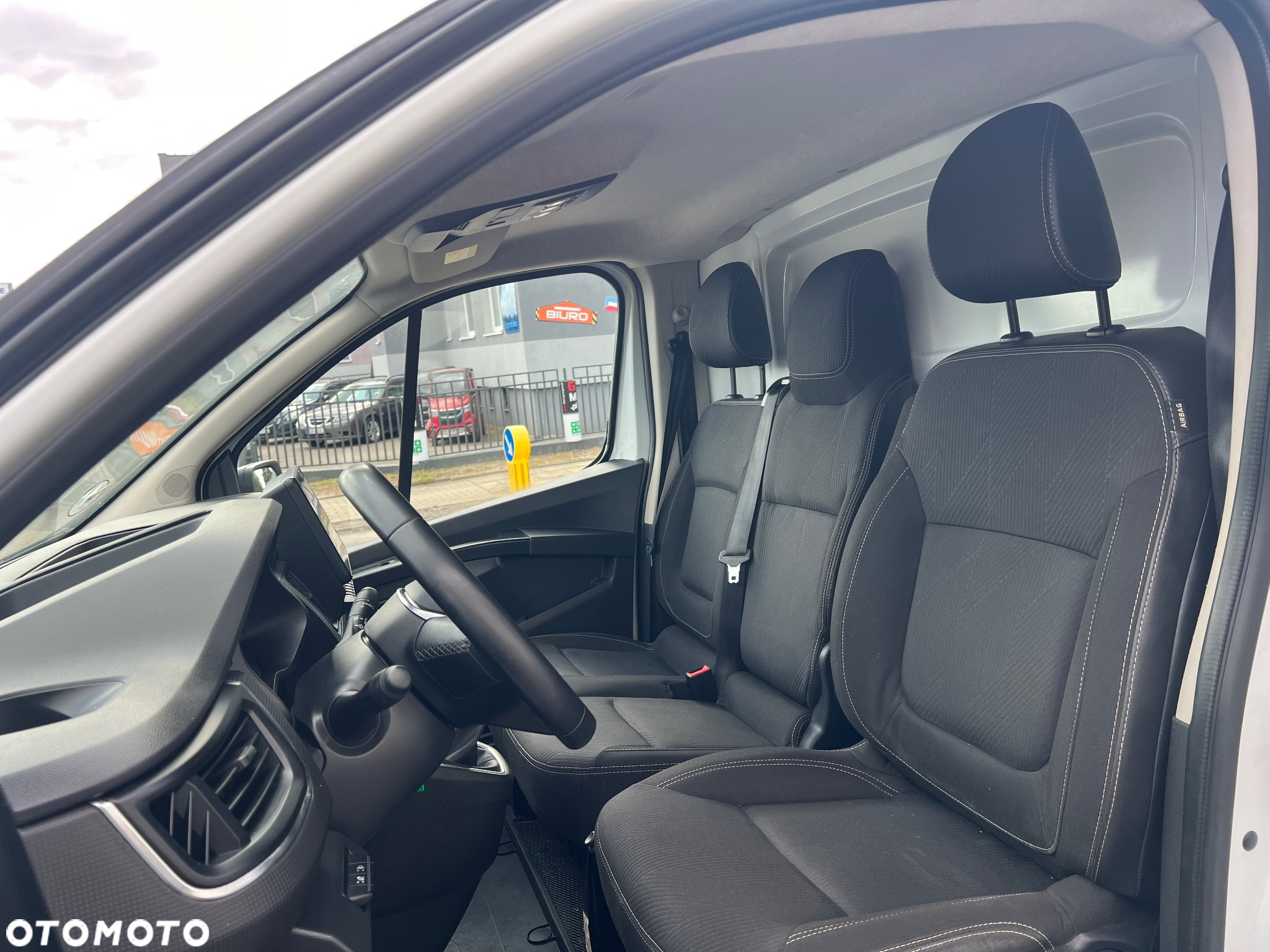 Nissan PRIMASTAR L2H1 - 8