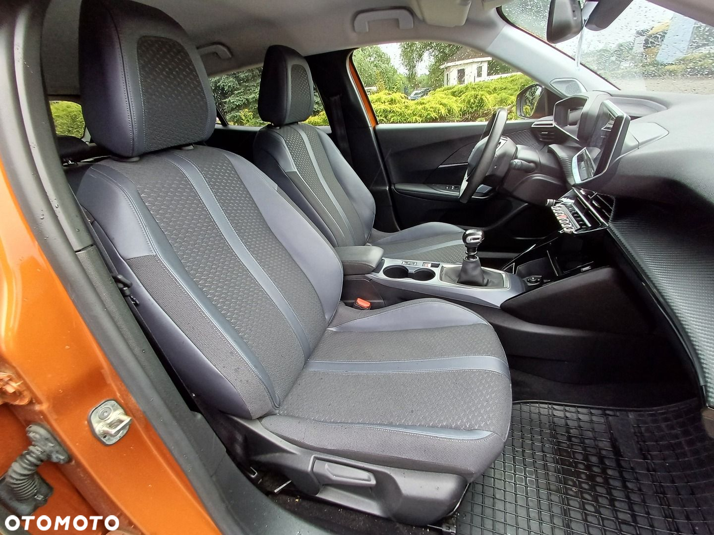 Peugeot 2008 1.2 PureTech Allure S&S - 14
