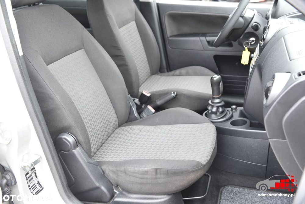 Ford Fusion - 18