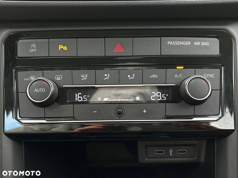 Volkswagen T-Cross 1.0 TSI Life - 25