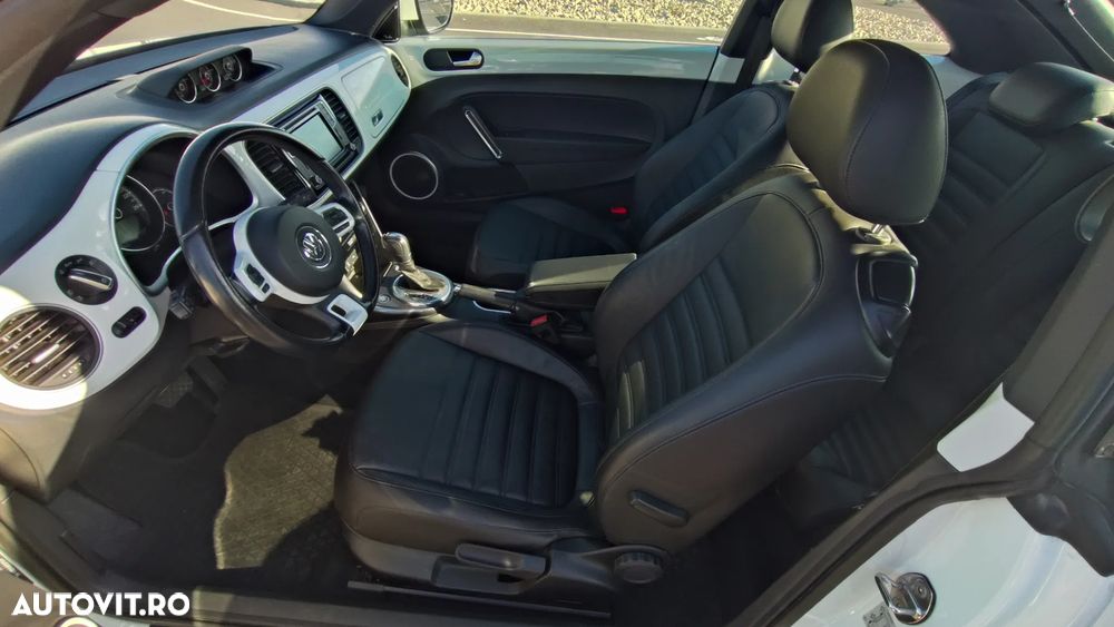 Volkswagen New Beetle - 21